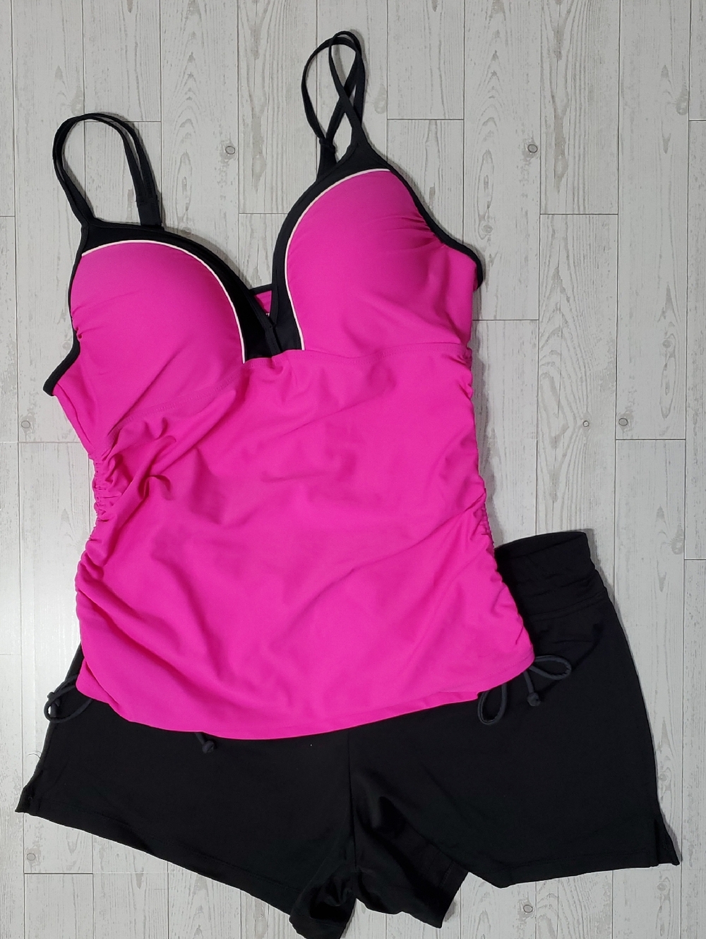 Free Country Pink Tankini Swimsuit Top & Black Swim Shorts